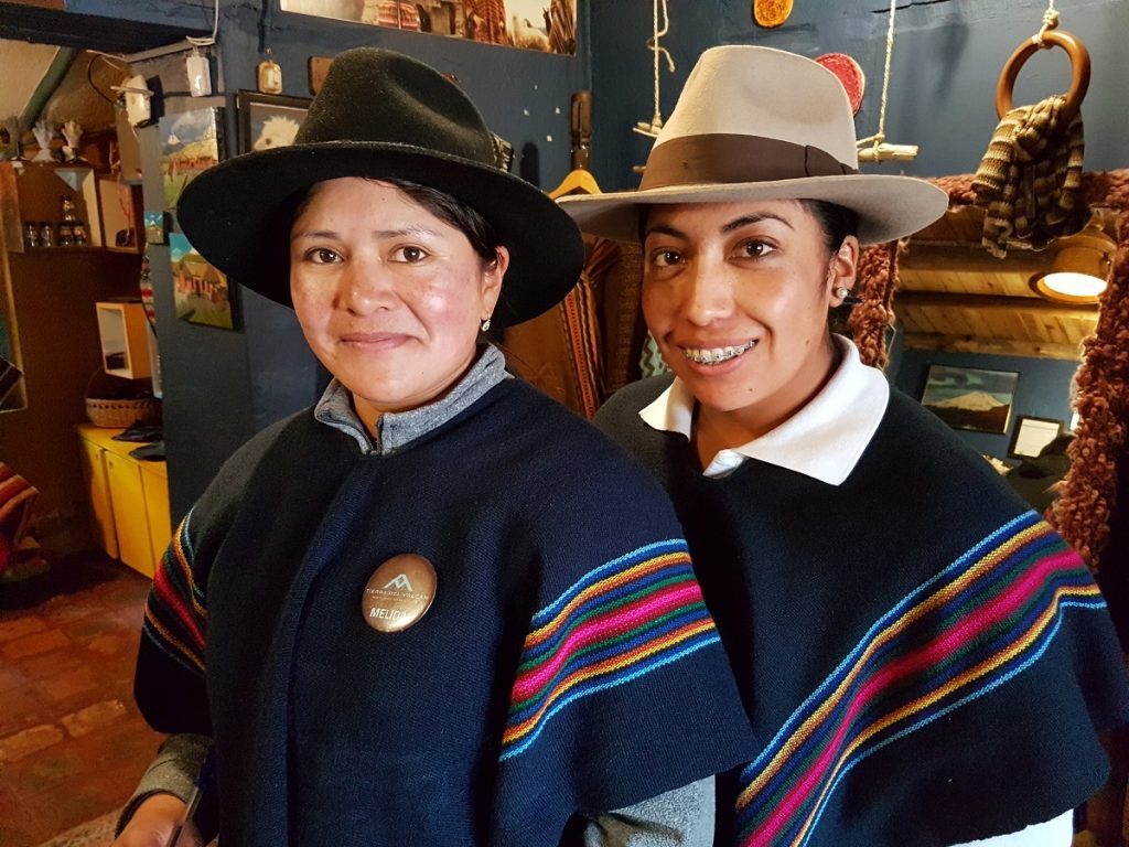 porvenir ladies ecuador lodges trek