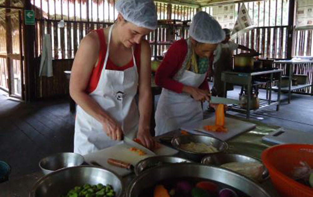 cooking peruvian food peru
