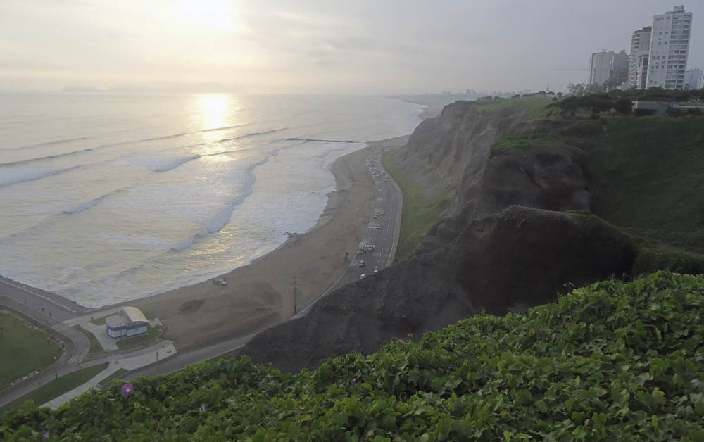 Bike tour coast Lima Peru