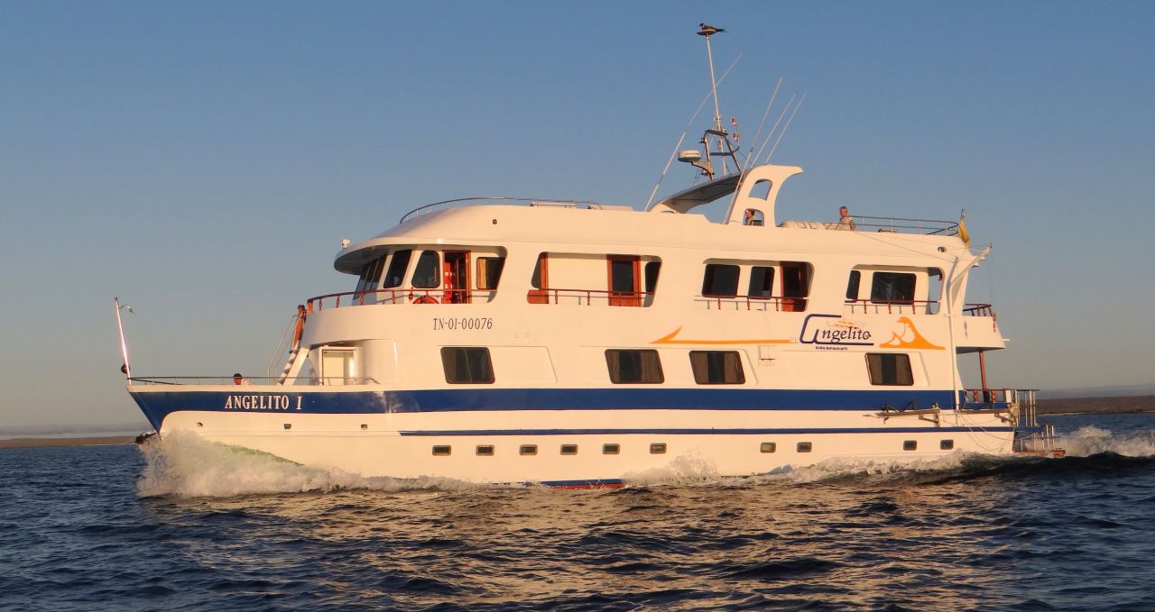 Angelito yacht Galapagos
