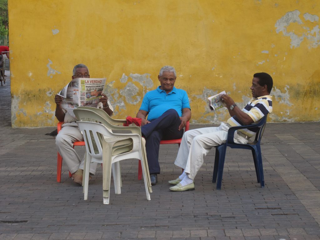 street-scene-cartagena-colombia