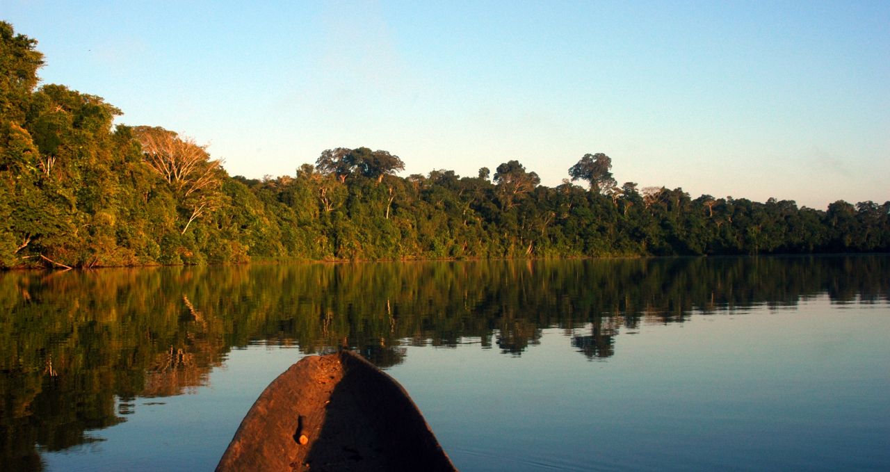 lago-tres-chimbadas-Amazon peru