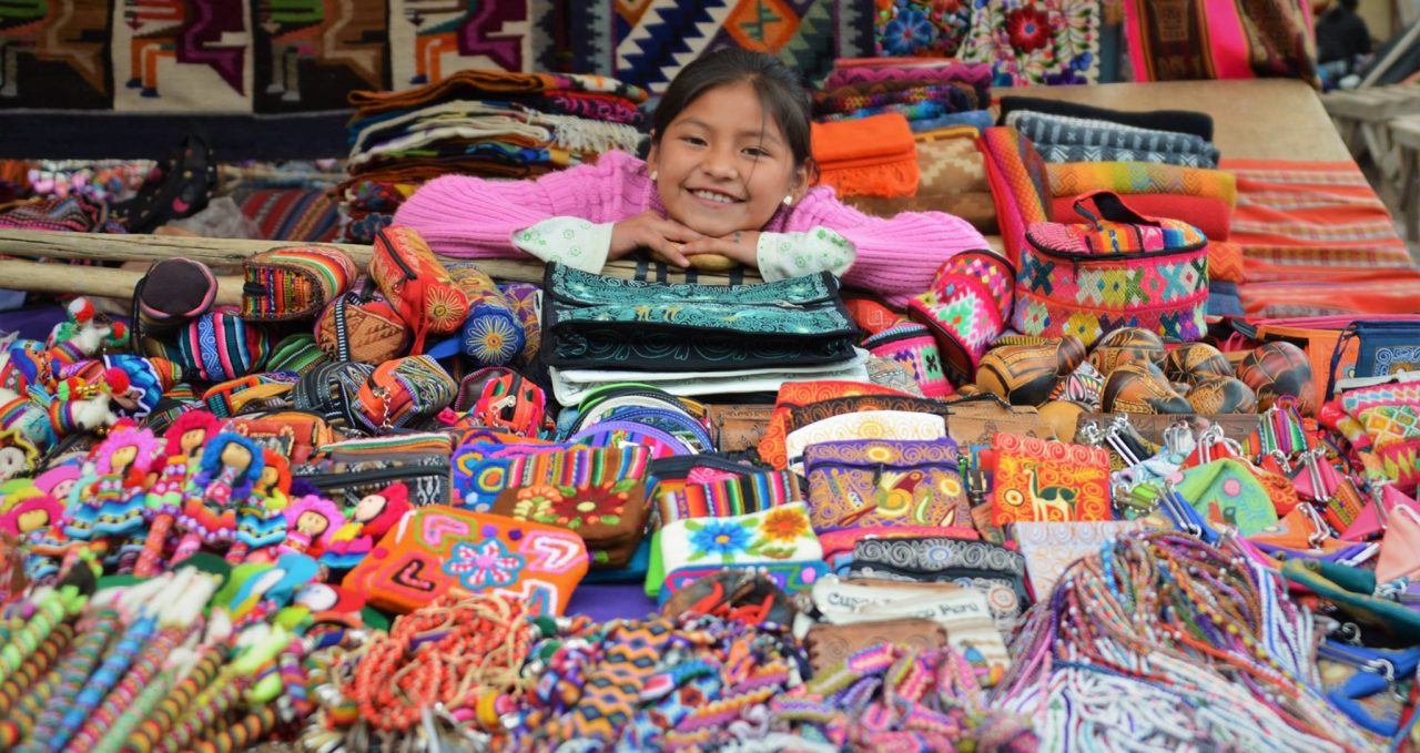 local-market-Pisac sacred-valley-peru