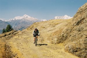 mountain biking cordillera negra Huaraz Peru