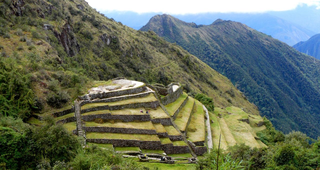 phuyupatamarca terraces-inca-trail-peru