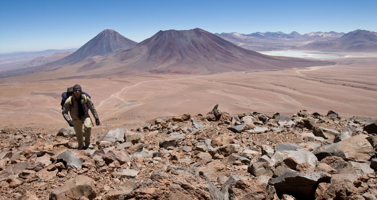 tierra-atacama-hike-Toco vocano chile