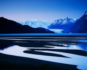 lago-grey-sunrise-Paine chile