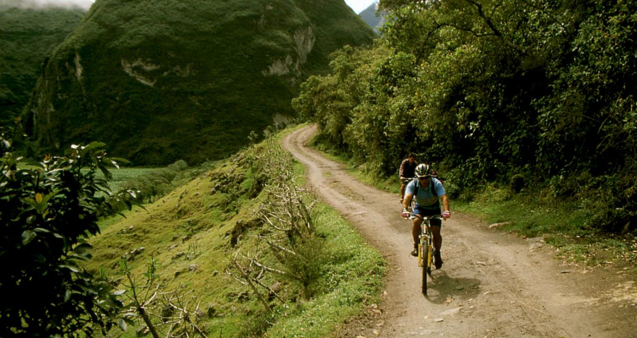 Mountain biking Andes Ecuador