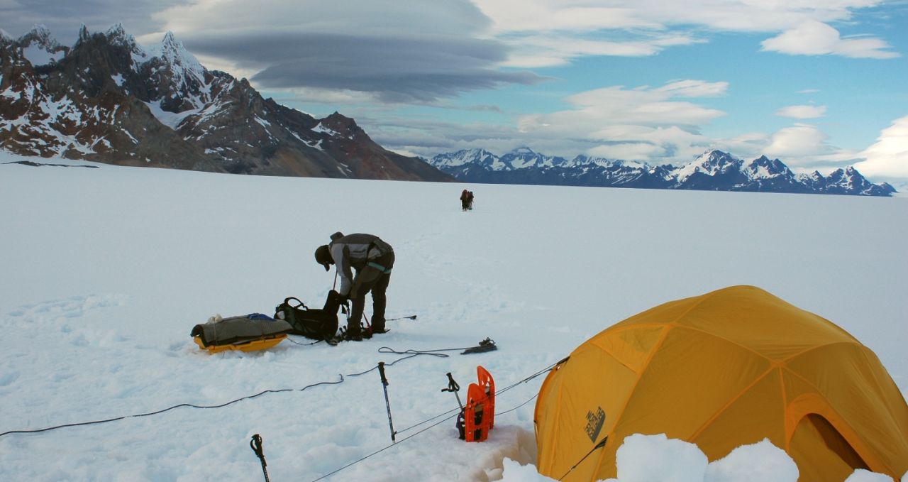 camp-on-southern-ice-field-argentina-patagonia