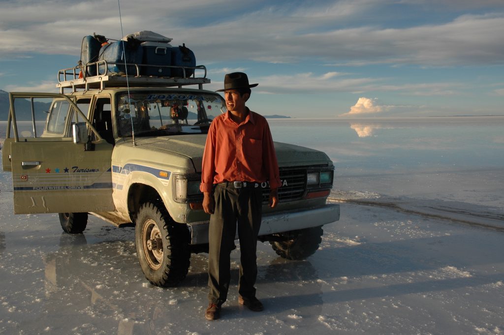 salar-driver-bolivia