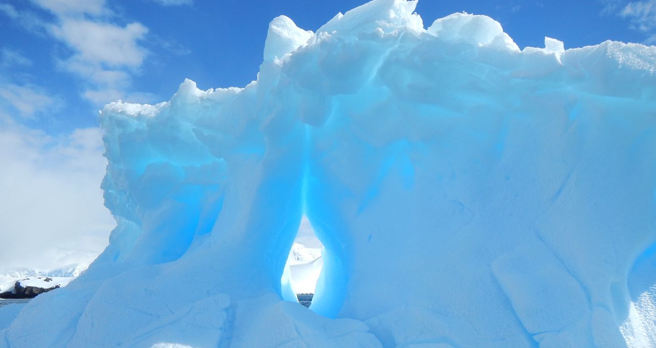 ice-shapes-antarpply-antarctica