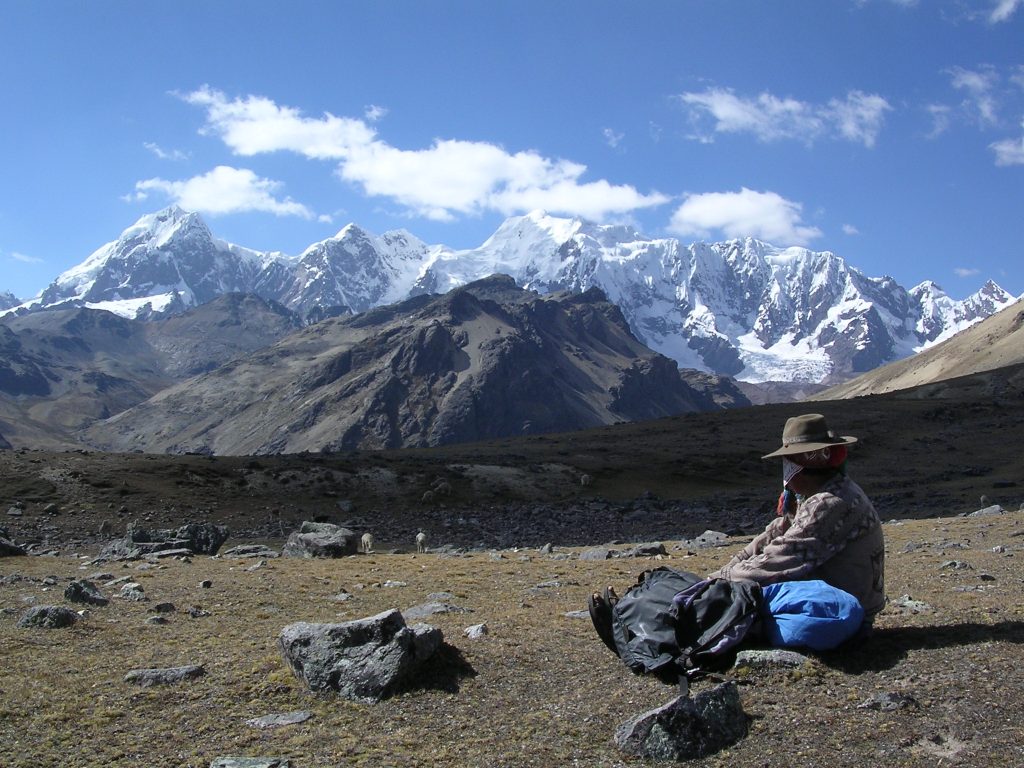 severino ausangate trek peru