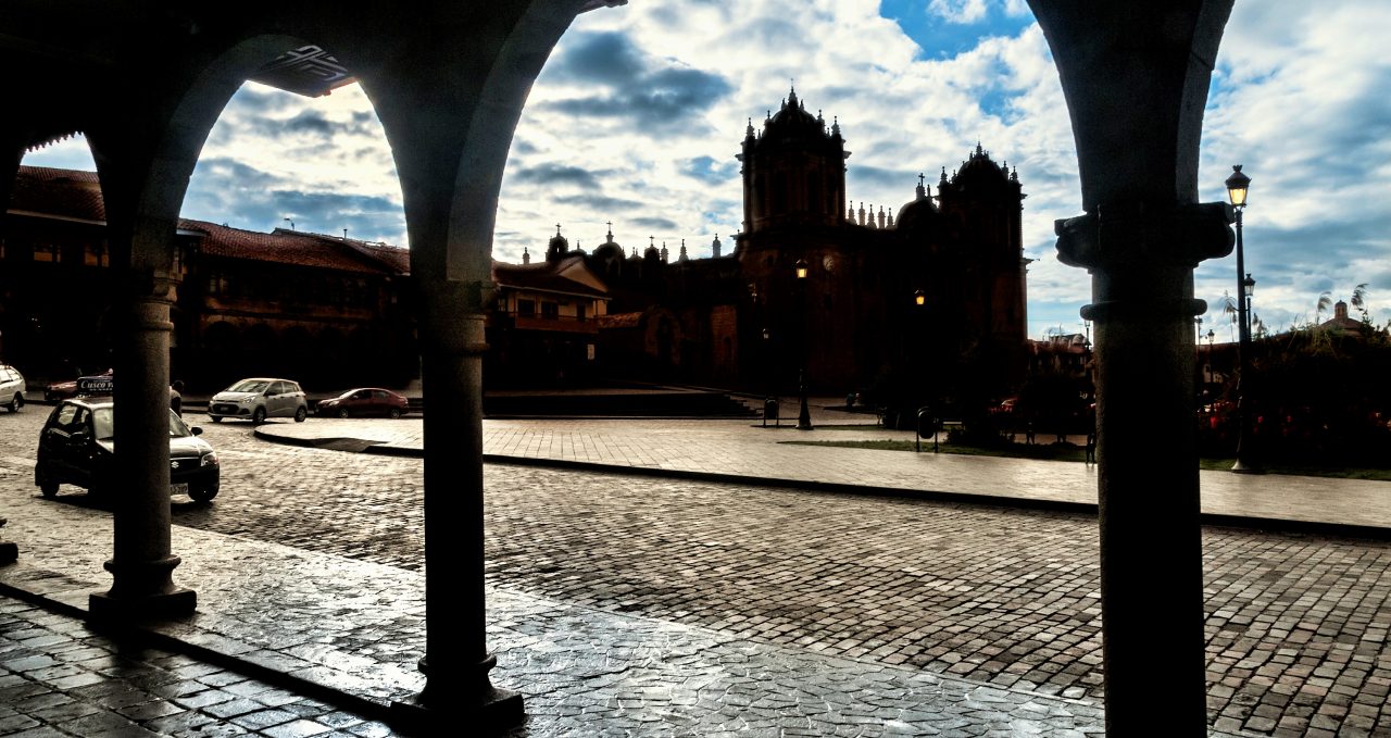 arches plaza de armas cusco