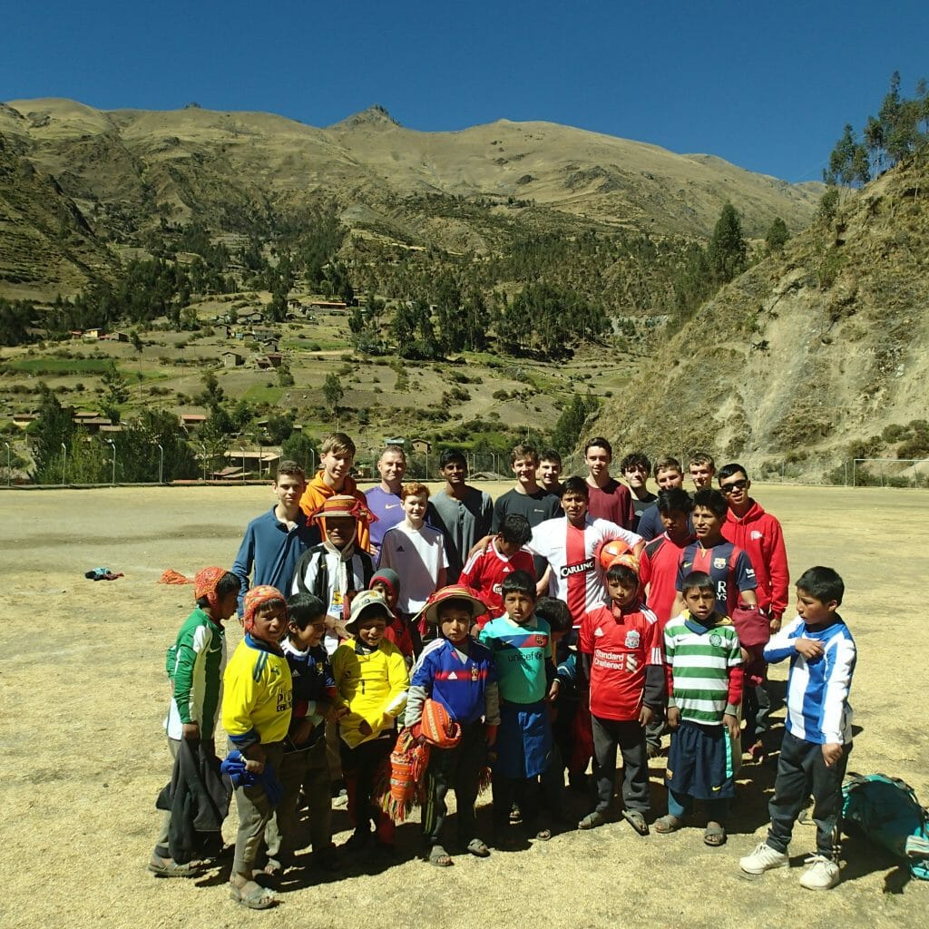school group and homestay community Peru