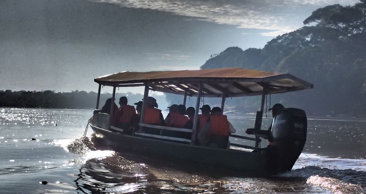 school group in canoe Amazon Peru
