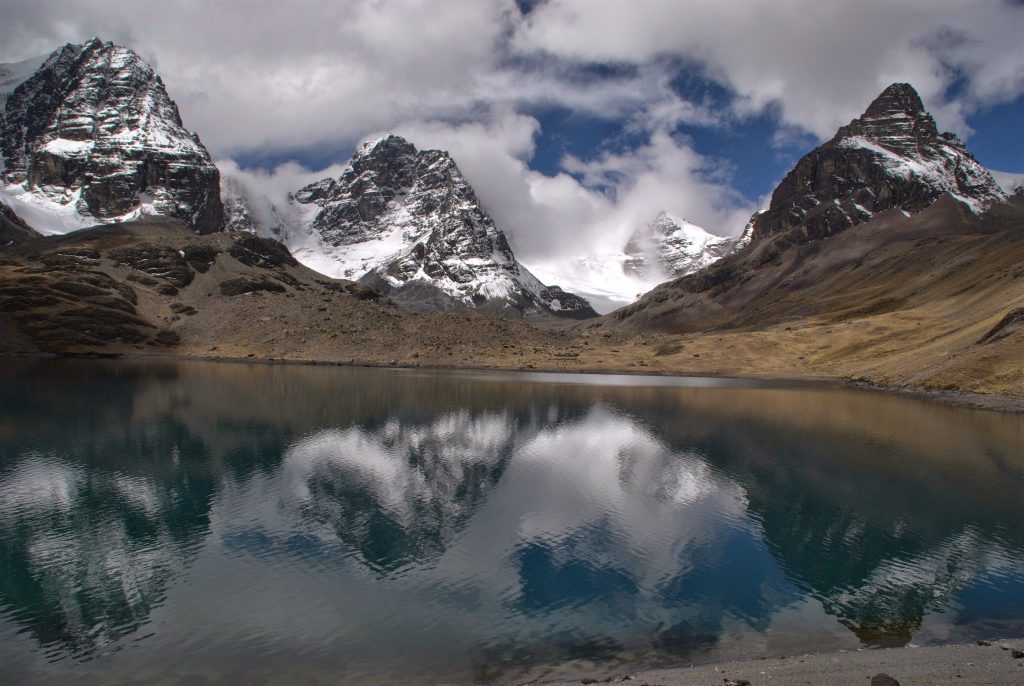 Laguna Chiarkhota mirror image Condoriri Bolivia