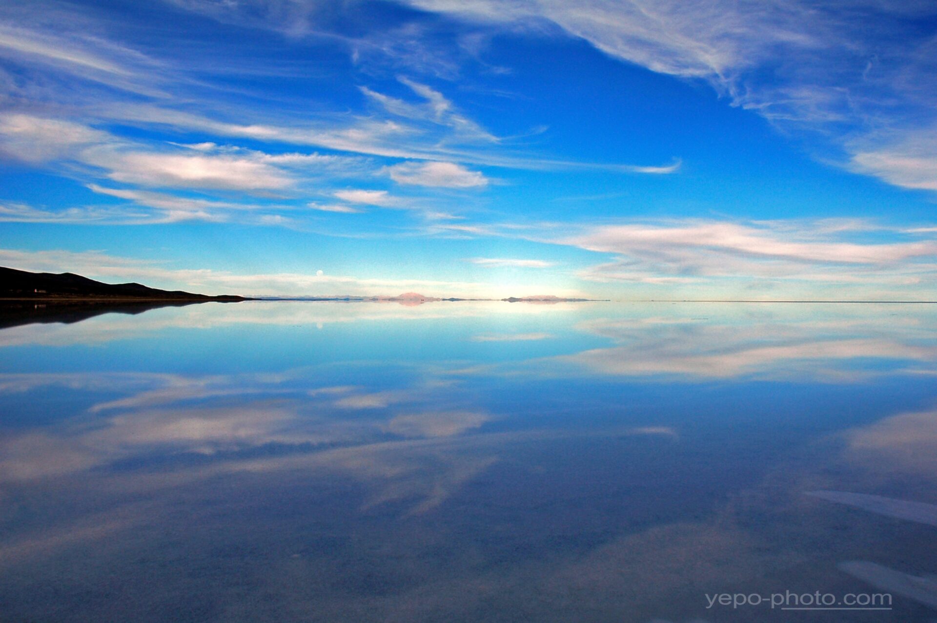 El Salar de Uyuni big sky Bolivia - Andean Trails
