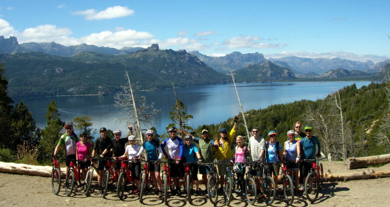 Cycling group, Chile