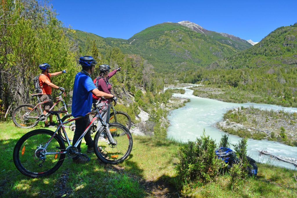 Mountain biking, Mitico Puelo, Chile