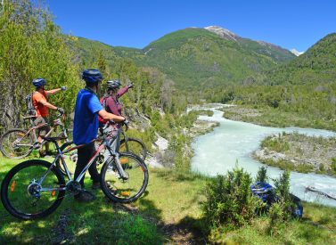 Mountain biking, Mitico Puelo, Chile