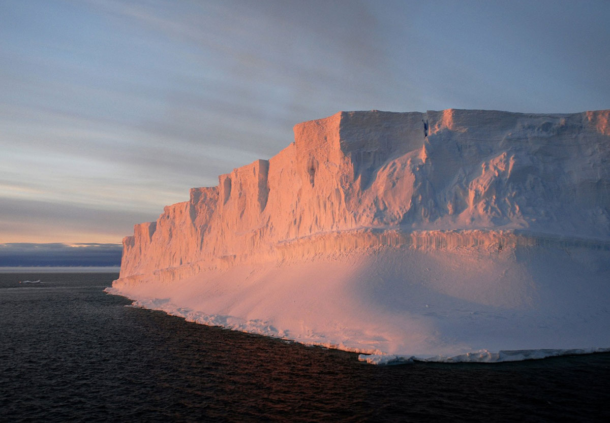 Sunset 2 (Antarpply Antarctica)
