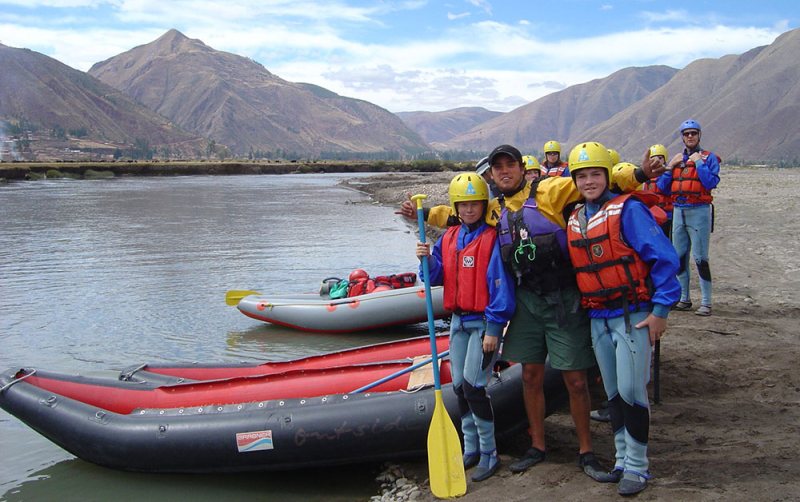 inflatable canoes family holiday peru