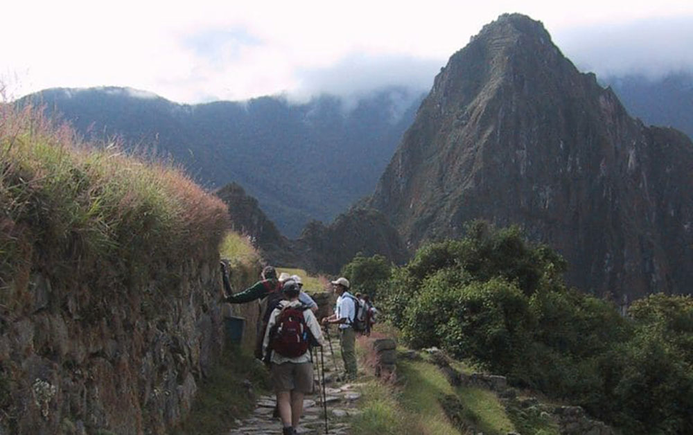 inca trail trekkers peru