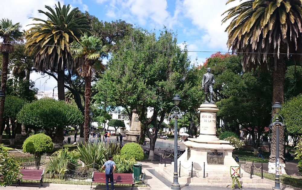 plaza 25 de mayo sucre bolivia