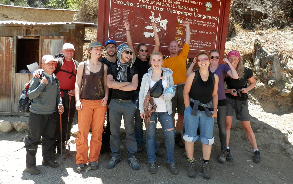 santa cruz trek start huaraz peru