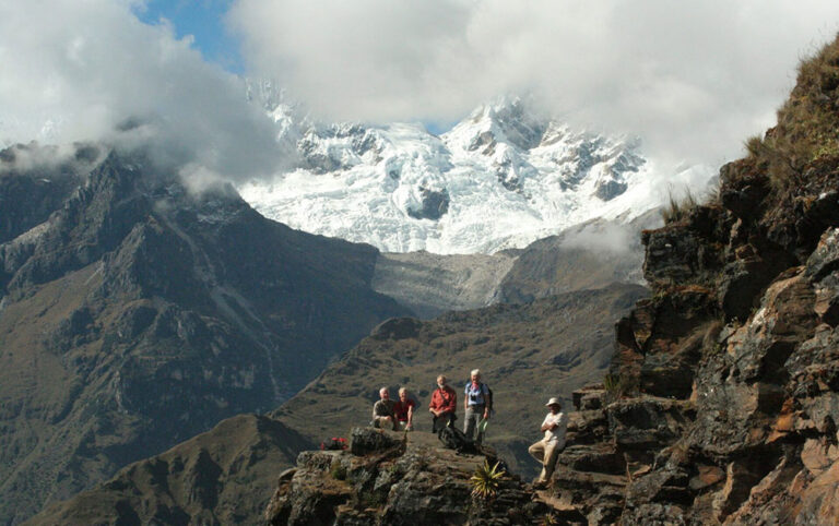trekkers choquequirao trek peru