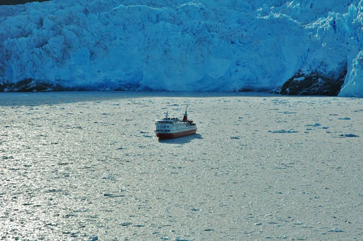 Skorpios III, Amalia Glacier, Patagonia, Chile
