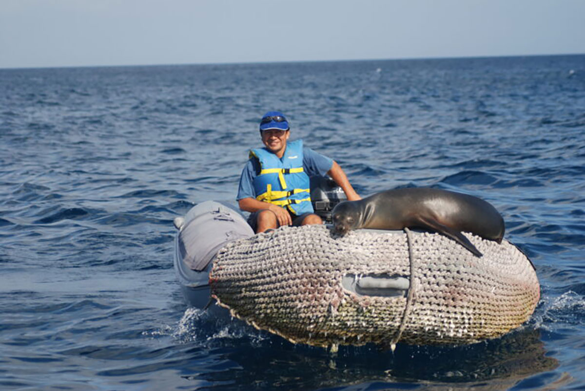 Zodiac And Pilot Samba Galapagos Cruise Galapagos Islands