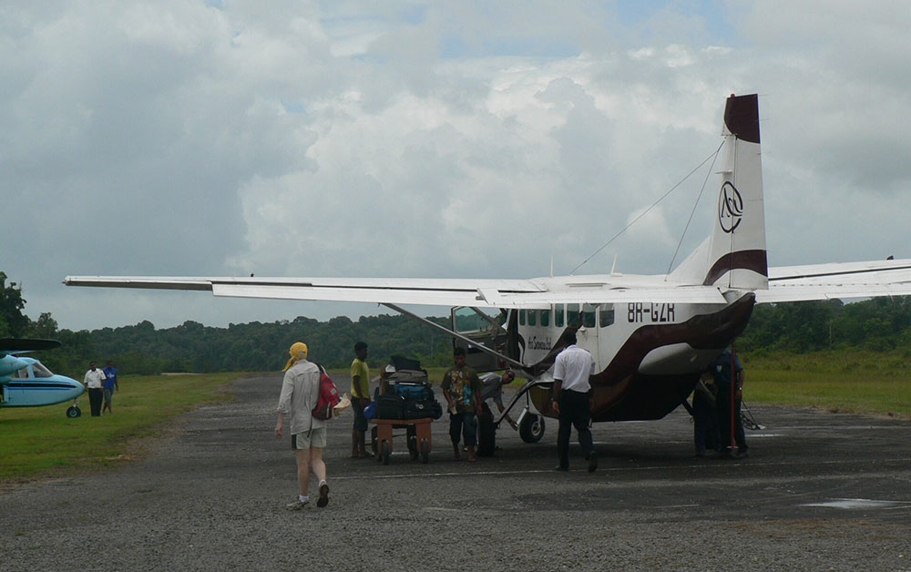 flying in guyana