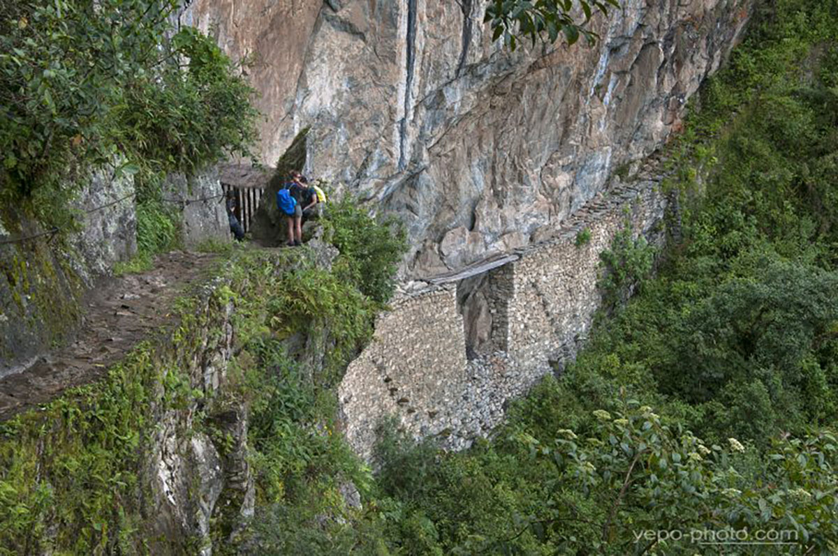 Inca Bridge machu Picchu Peru
