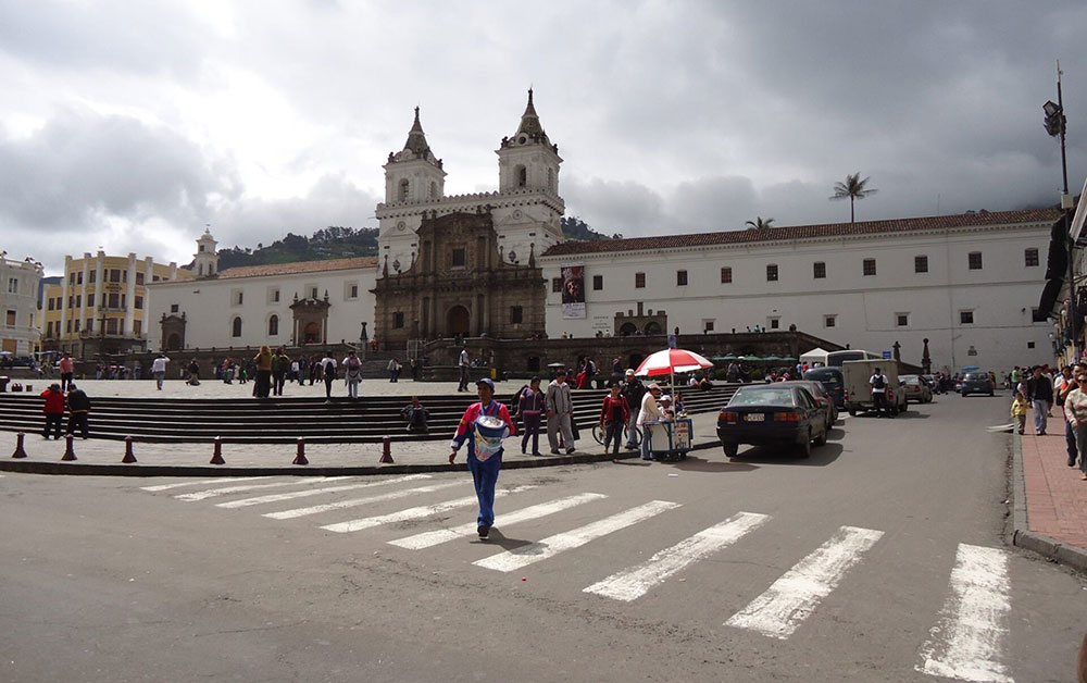 san francisco square quito ecuador