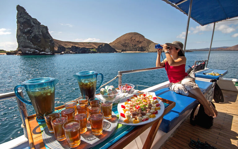 archipell snacks on deck galapagos