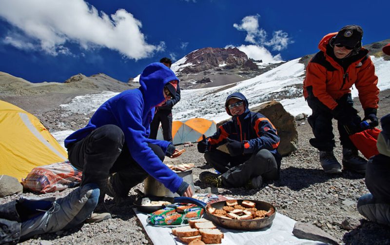 breakfast on aconcagua argentina