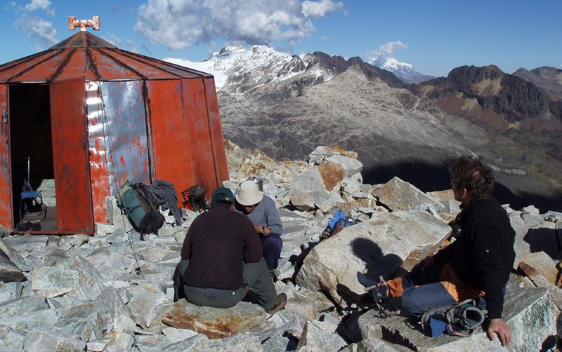 huayna potosi high refuge bolivia