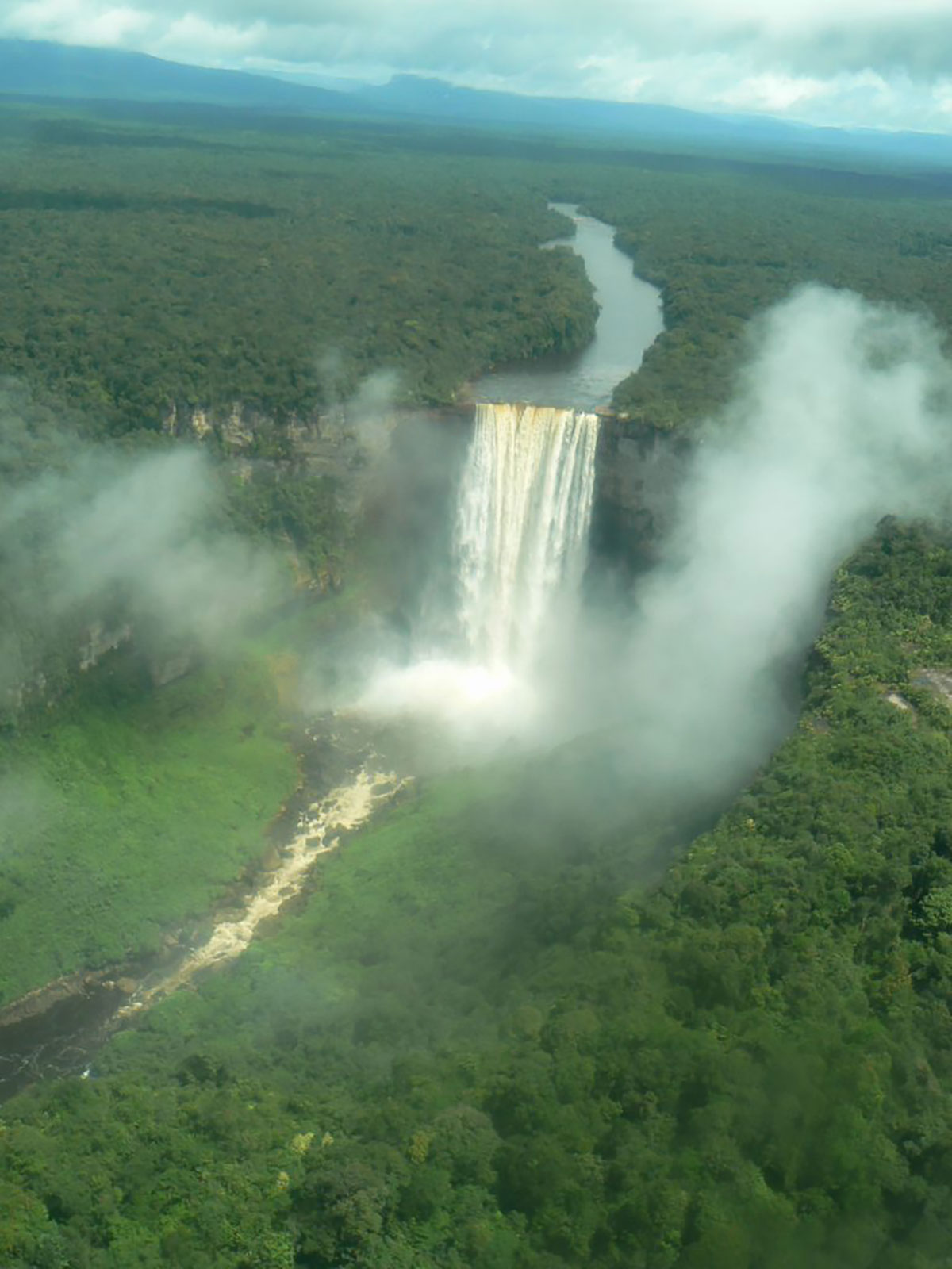 Kaieteur-Falls-from-above-Guyana