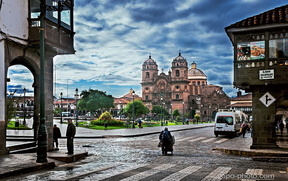 cusco plaza de armas peru