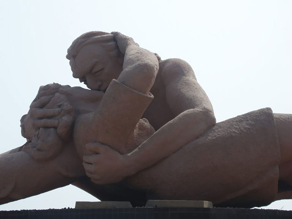 Statue Miraflores Lima