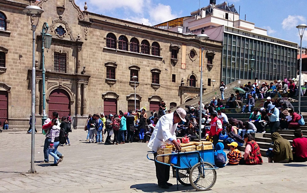 plaza san francisco la paz bolivia