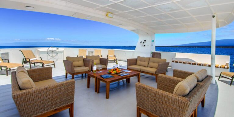 Shaded Deck Galapagos Treasure