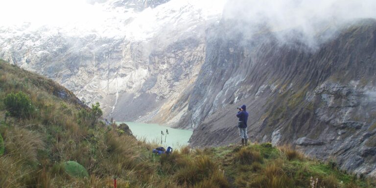 El Altar trek and lake Ecuador