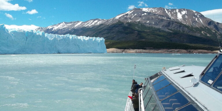boat trip perito moreno patagonia argentina