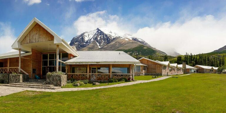 Exterior Hotel Las Torres Torres Del Paine Patagonia Chile
