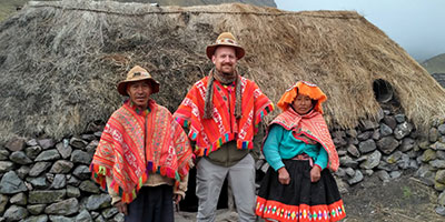 Tom Family And Traditional Home Cancha Cancha Lares Peru