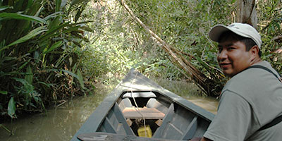 Guide Sandoval Lake Amazon Peru