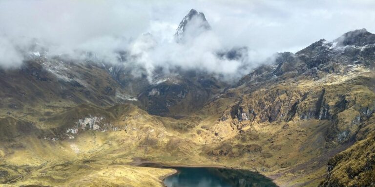 Colca Cruz And Lagoon Lares Peru