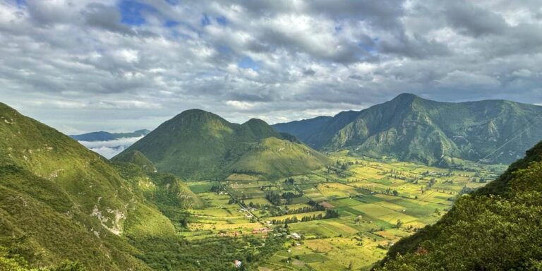 View Driving Into Maquipucuna Cloud Forest Lodge Ecuador